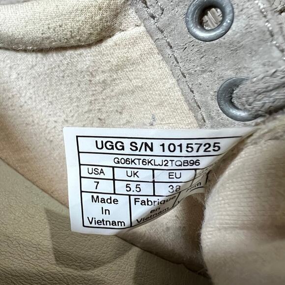 UGG Karine Snake Women's Lace up Leather Sneakers Size US 7 EU 28 Beige - Picture 2 of 11